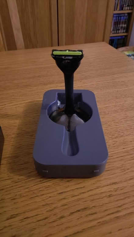Photo of free Razor (Denholme BD13) #3