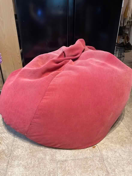 Photo of free Big red beanbag indoor (OX44 nuneham) #1