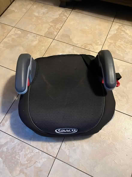 Photo of free booster seat (Southwest Palatine) #1