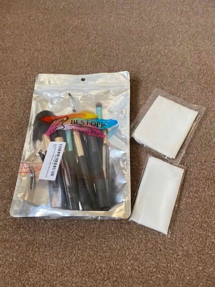 Photo of free Makeup brushes (Privett PO12) #1