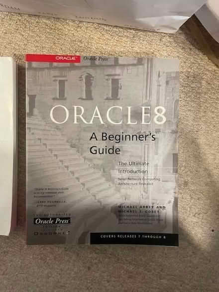 Photo of free Oracle database books (Earley RG6) #1