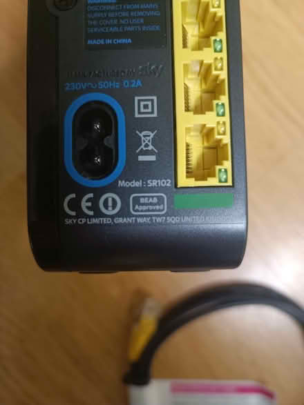 Photo of free SKY Wireless Broadband Router SR102 (Holloway N7) #3
