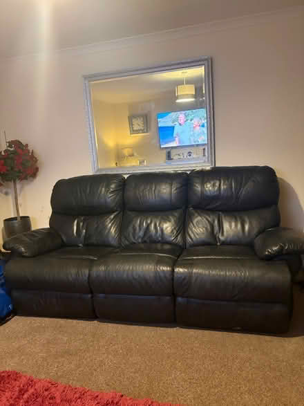 Photo of free 3 seater electric recliner sofa (Gosport) #1
