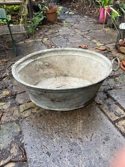Photo of free Tin bath (Bethnal Green E1 5DE) #1