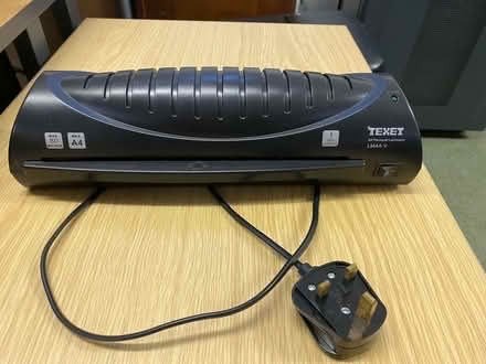 Photo of free A4 Laminator (Skelsmergh LA9) #2