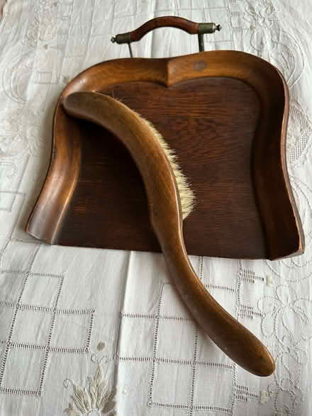 Photo of free Edwardian Crumb Brush and Tray (Warfield RG12) #3