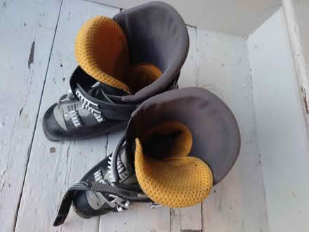Photo of free Salomon ski boots - Performa CF (SE24) #3
