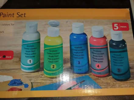 Photo of free acrylic paint (Westhill AB32) #1