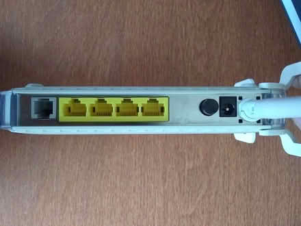 Photo of free Netgear Router - White (Elmstead BR7) #3