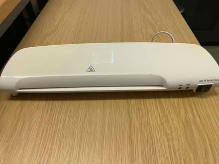 Photo of free A4 Laminator (Skelsmergh LA9) #1