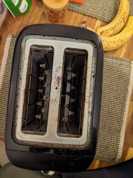 Photo of free Toaster (Central Croydon CR0) #3