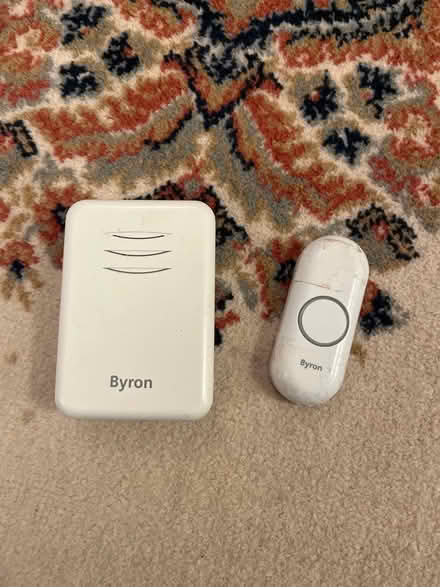 Photo of free Wireless doorbell (AL5 Harpenden) #1