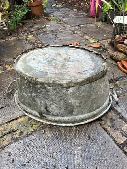 Photo of free Tin bath (Bethnal Green E1 5DE) #2