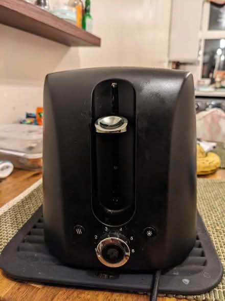 Photo of free Toaster (Central Croydon CR0) #2