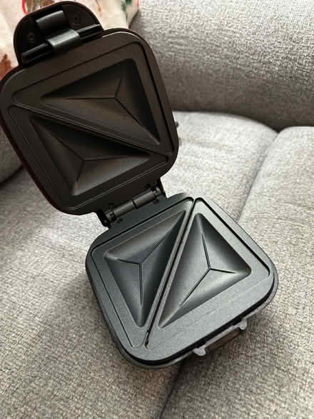 Photo of free Small pocket sandwich maker (Prospect Park) #2