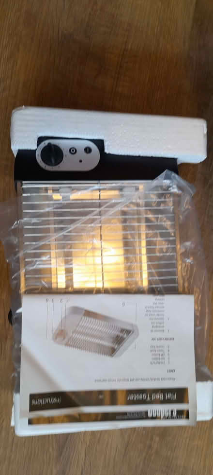 Photo of free Toaster (Welling DA16) #1