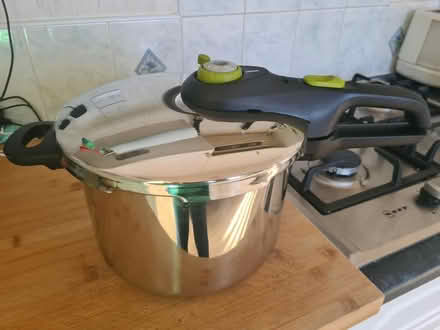 Photo of free Pressure cooker (Parnwell) #1