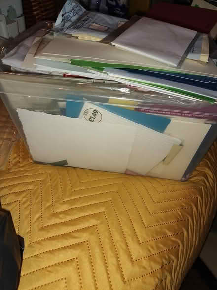 Photo of free Box of craft cards (CM2) #1