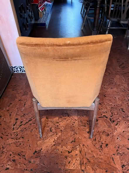 Photo of free Vintage 1970’s velvet chair (Peckham SE15) #4