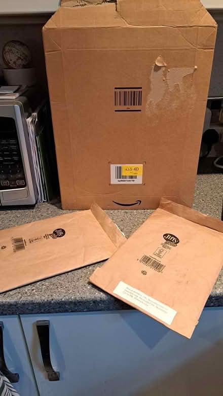 Photo of free Packaging (Luton LU3) #1