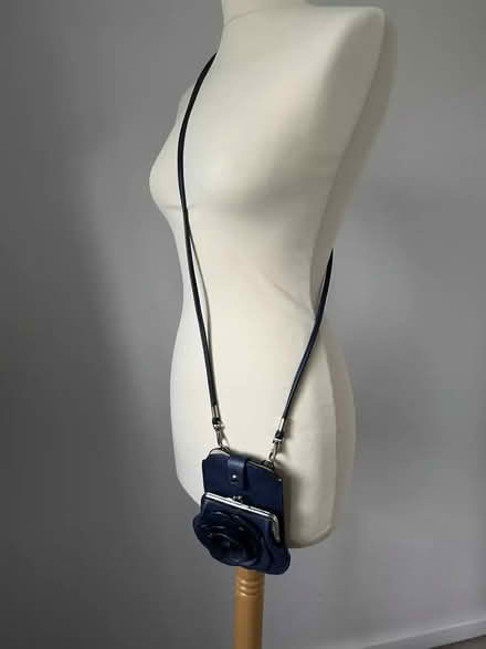 Photo of free Mobile Phone Pouch Cross Body Bag (Warfield RG12) #3