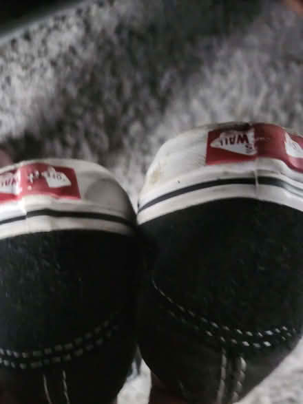 Photo of free Trainers (E8) #2