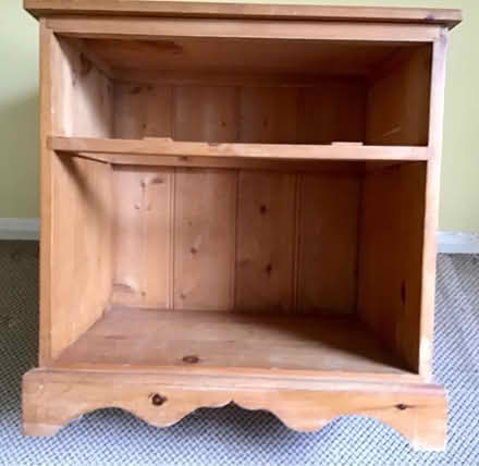 Photo of free Single Draw Cabinet (Shefford SG17) #4