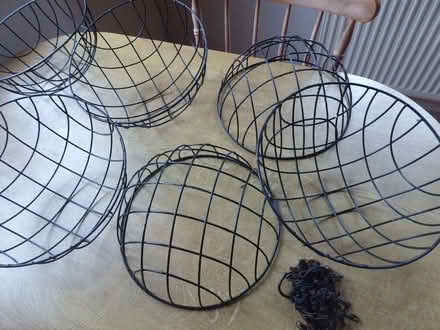 Photo of free 7 Hanging baskets (Fareham PO15) #1