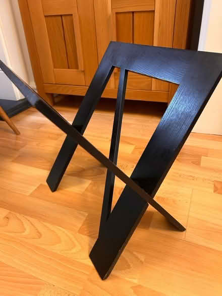 Photo of free Magazine rack (Chiswick W4 near High Road) #1