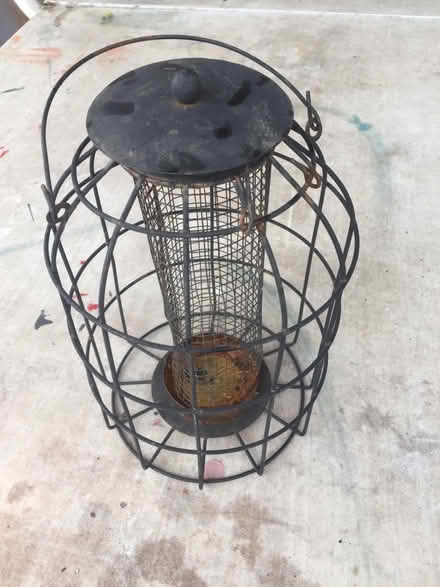 Photo of free Bird feeder for Peanuts (Lightpill GL5) #1