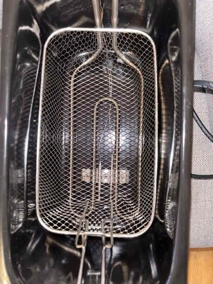 Photo of free Deep Fat Fryer (Ashburton CR0) #2