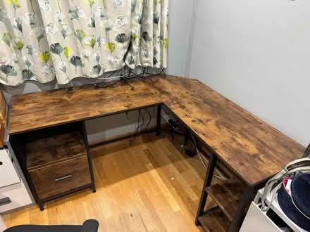 Photo of free Corner desk (Crowthorne, RG45) #1