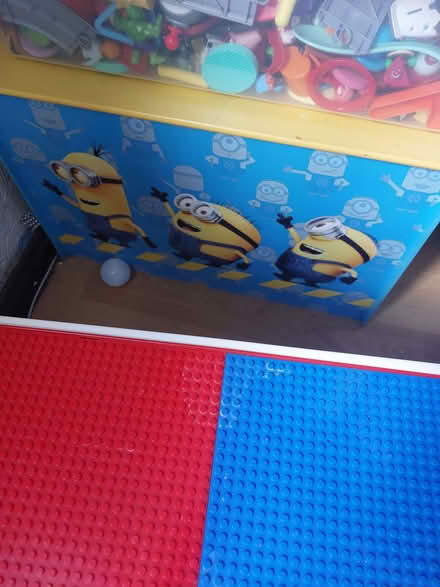 Photo of free 2 in 1 minion seat an toy box (Bulwell NG6) #2