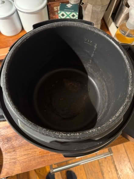 Photo of free Crockpot 12-in-1 multi cooker (Hamm Court TW17) #4