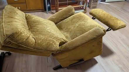 Photo of free Comfortable recliners (Kaleen) #1