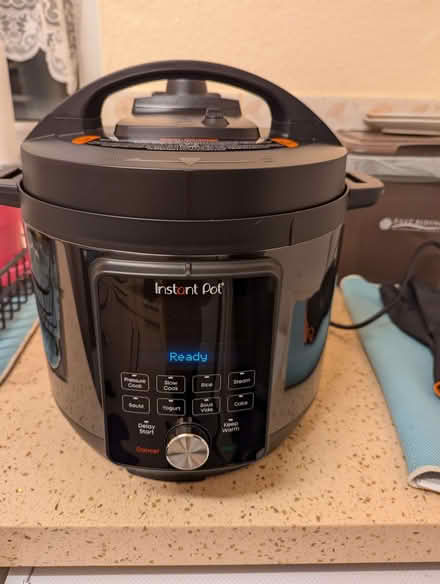 Photo of free Instant pot (Bridlington YO16) #2