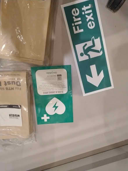 Photo of free Various items - new and 2nd hand (nw6 6na) #3