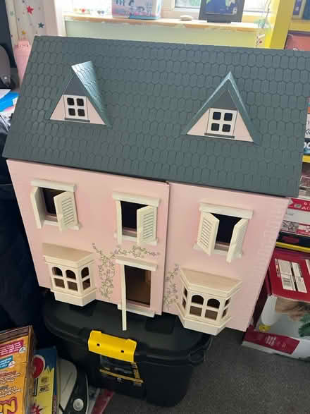 Photo of free Dolls house (Frimley GU16) #1