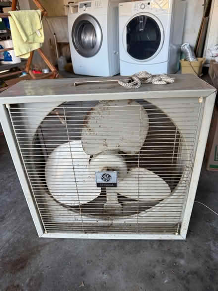 Photo of free GE 22” portable electric fan (El Cerrito) #1