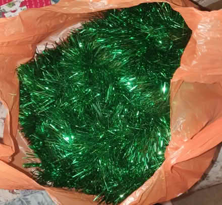Photo of free green and red garland tinsel (Crown Wood RG12) #2
