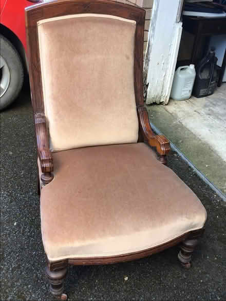 Photo of free Antique hall chair (Presteigne LD8) #1