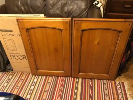 Photo of free Kitchen cabinet doors (Cheadle Heath SK3) #1