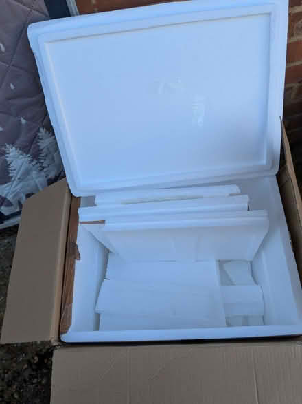 Photo of free Polystyrene lidded box in cardboard box (The Highlands TN39) #2
