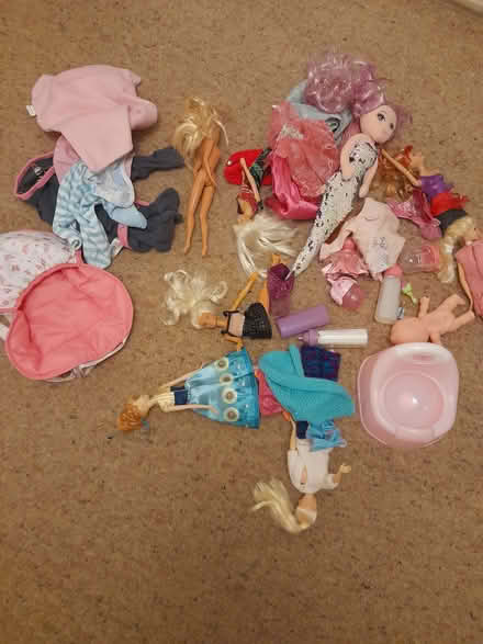 Photo of free Dolls with clothes and accessories (Longton PR4) #2