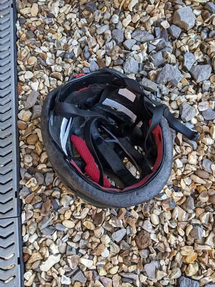 Photo of free Cycle helmet (Cutteslowe OX2) #1