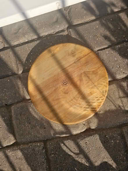Photo of free Small chopping board or pot stand (Chapel End E4) #2