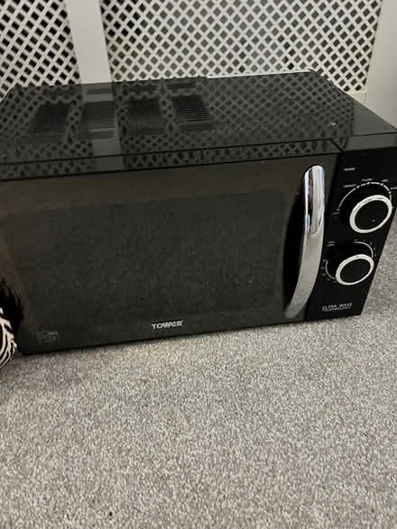 Photo of free Used microwave (Cowplain PO8) #1