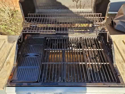 Photo of free Gas Barbeque (Enborne Row RG14) #3