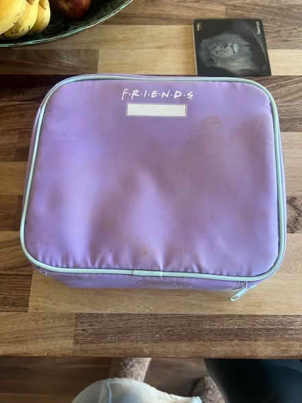 Photo of free Friends lunchbox (Hawley) #2