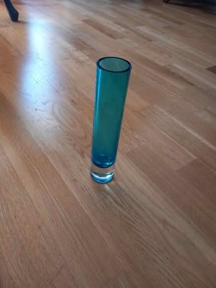 Photo of free Small vase (Northcourt OX14) #1